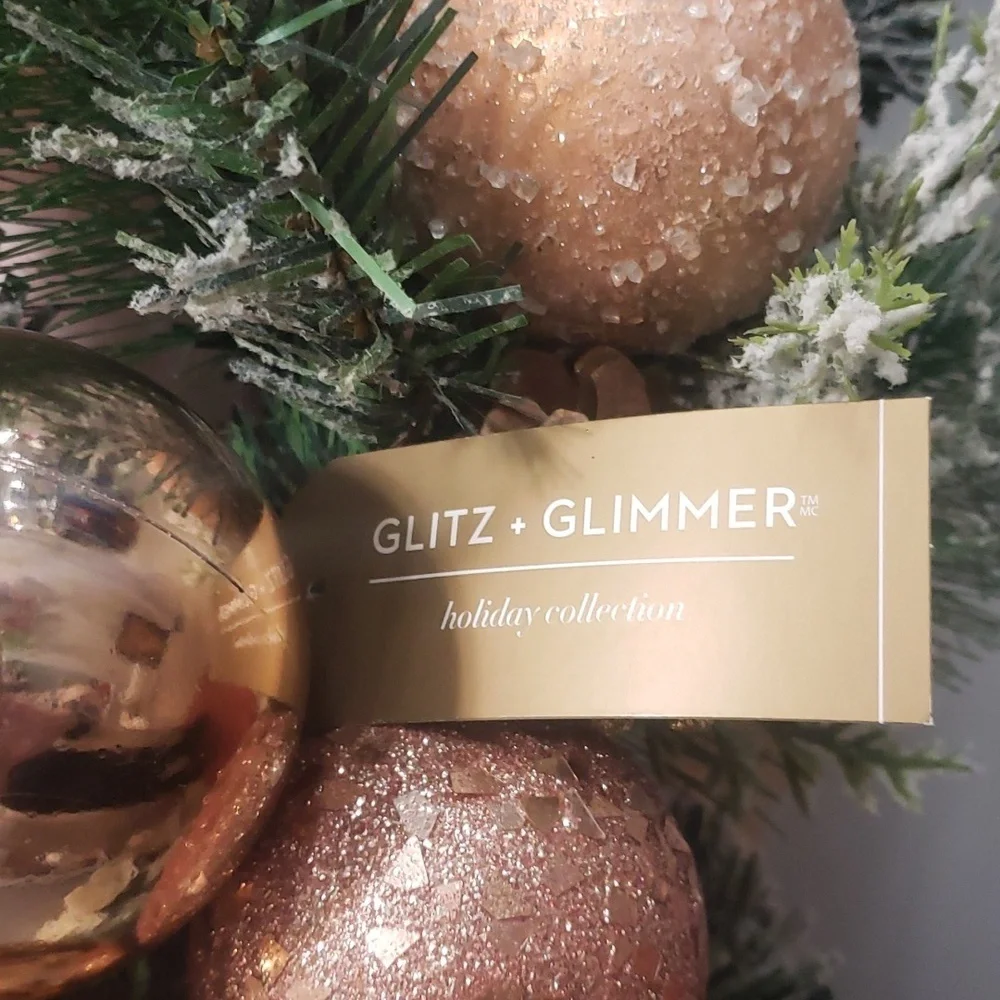 Glitz & Glimmer NWT Pink Plush Wreath with Rose Gold Bulbs, Flocked